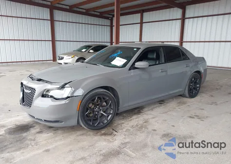 2019 Chrysler 300 300S из США, поврежденный, VIN 2C3CCABG8KH585482